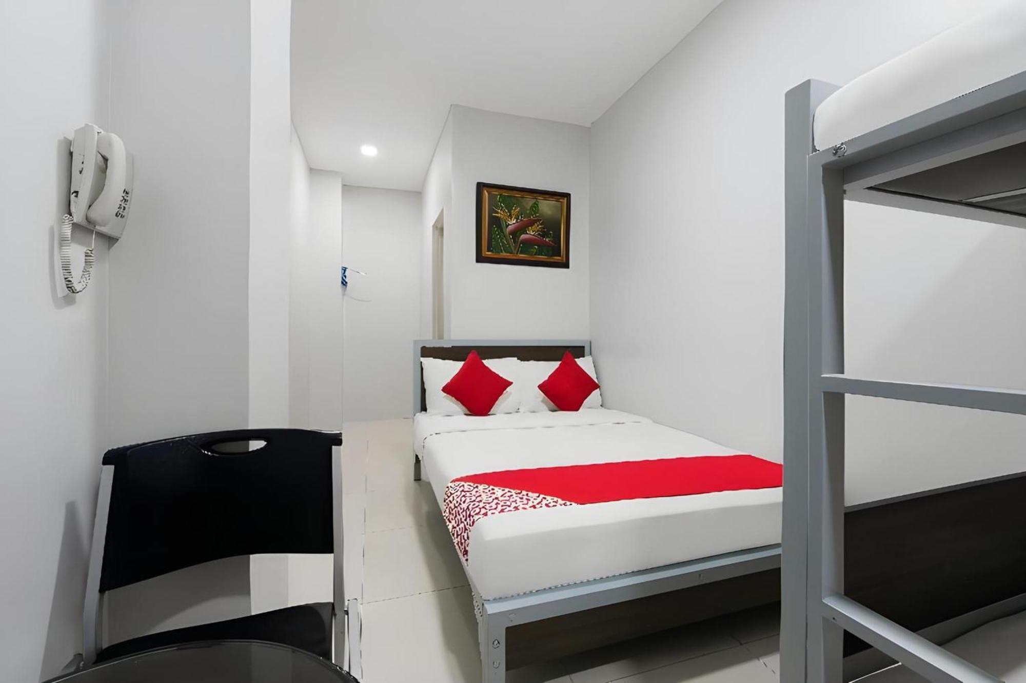 Oyo 152 Sangco Condotel Manilla Buitenkant foto