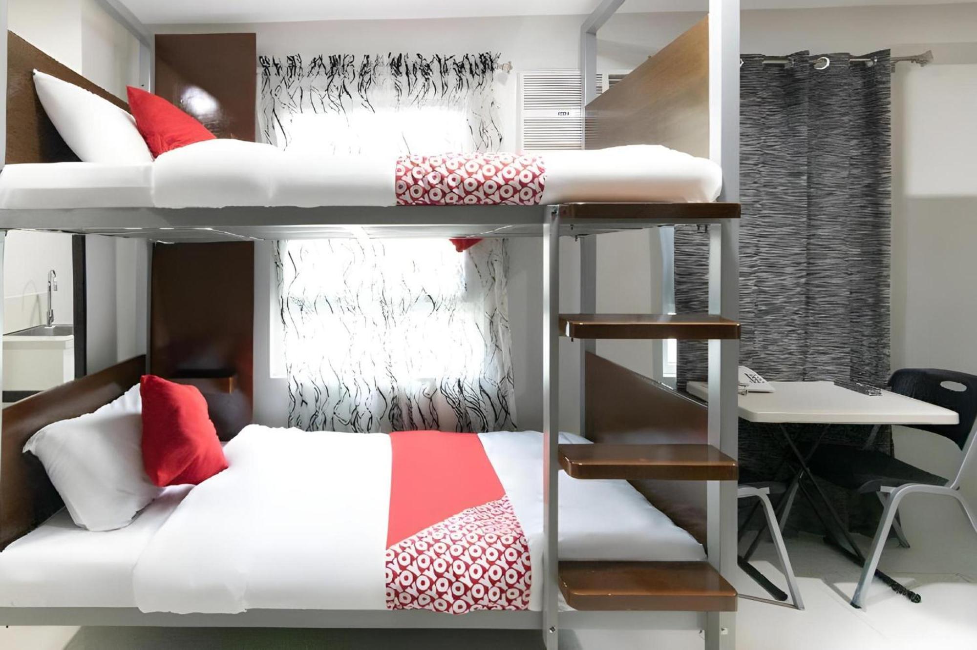 Oyo 152 Sangco Condotel Manilla Buitenkant foto